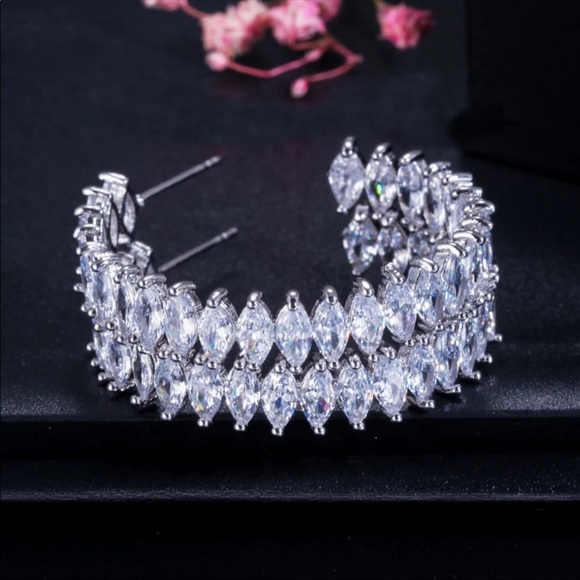 New Women’s Marquise Cut Diamond Hoop Earrings - Picture 2 of 5